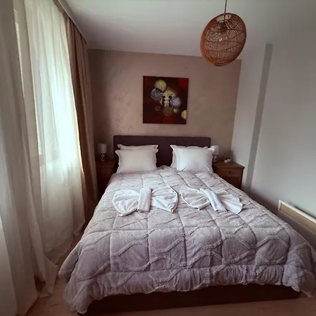 Florimont Heights Complex 반스코