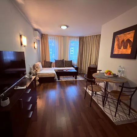 아파트호텔 Florimont Heights Complex 반스코