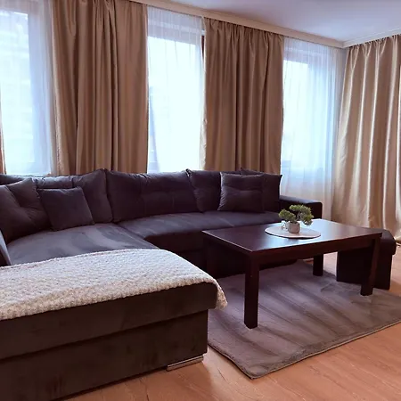 מלון דירות Florimont Heights Complex בנסקו